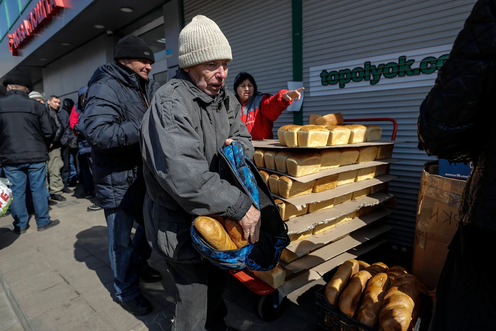 400.000 Tonnen abtransportiert: Russland klaut Getreide aus der Ukraine