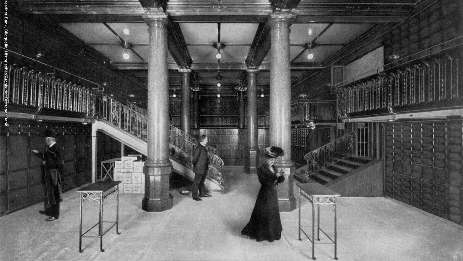 Einst war das Hotel de Rome Sitz der Dresdner Bank. Im ehemaligen Tresorraum – hier um 1900 – ist heute ein Spa untergebracht.