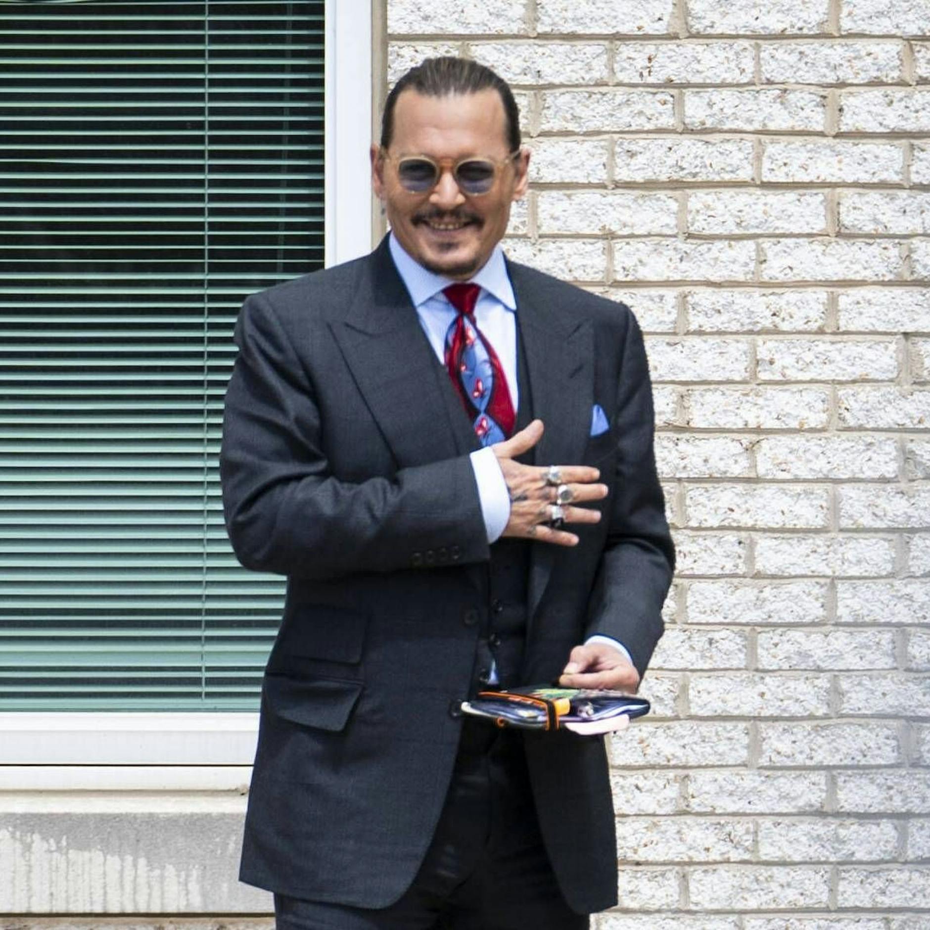 Johnny Depp und seine frauenfeindliche Prozess-Strategie: Der Abschied von einem Jugendheld