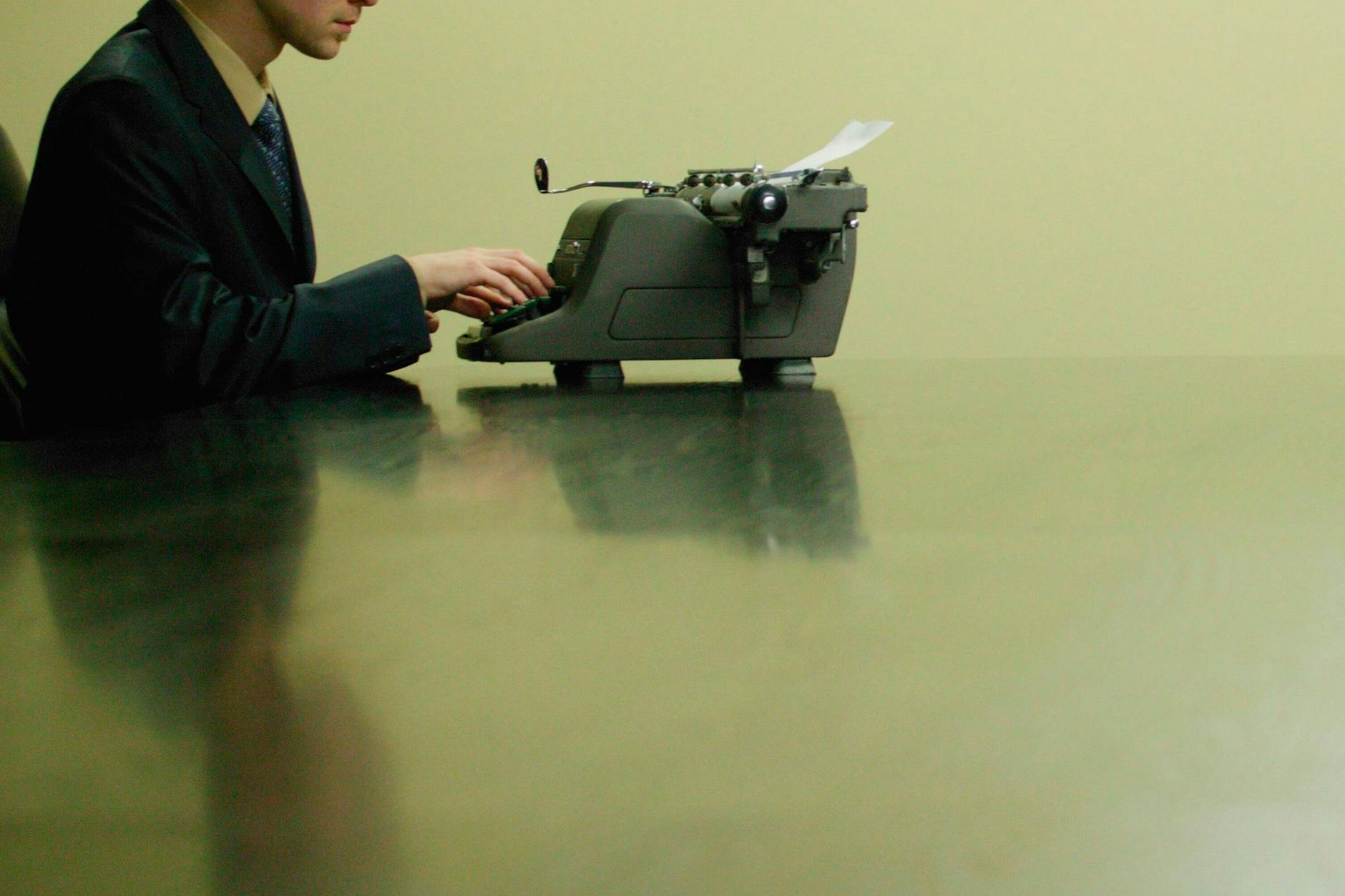 Tippen, nicht twittern. Wer glaubt, etwas zu sagen zu haben, schreibt einen offenen Brief.