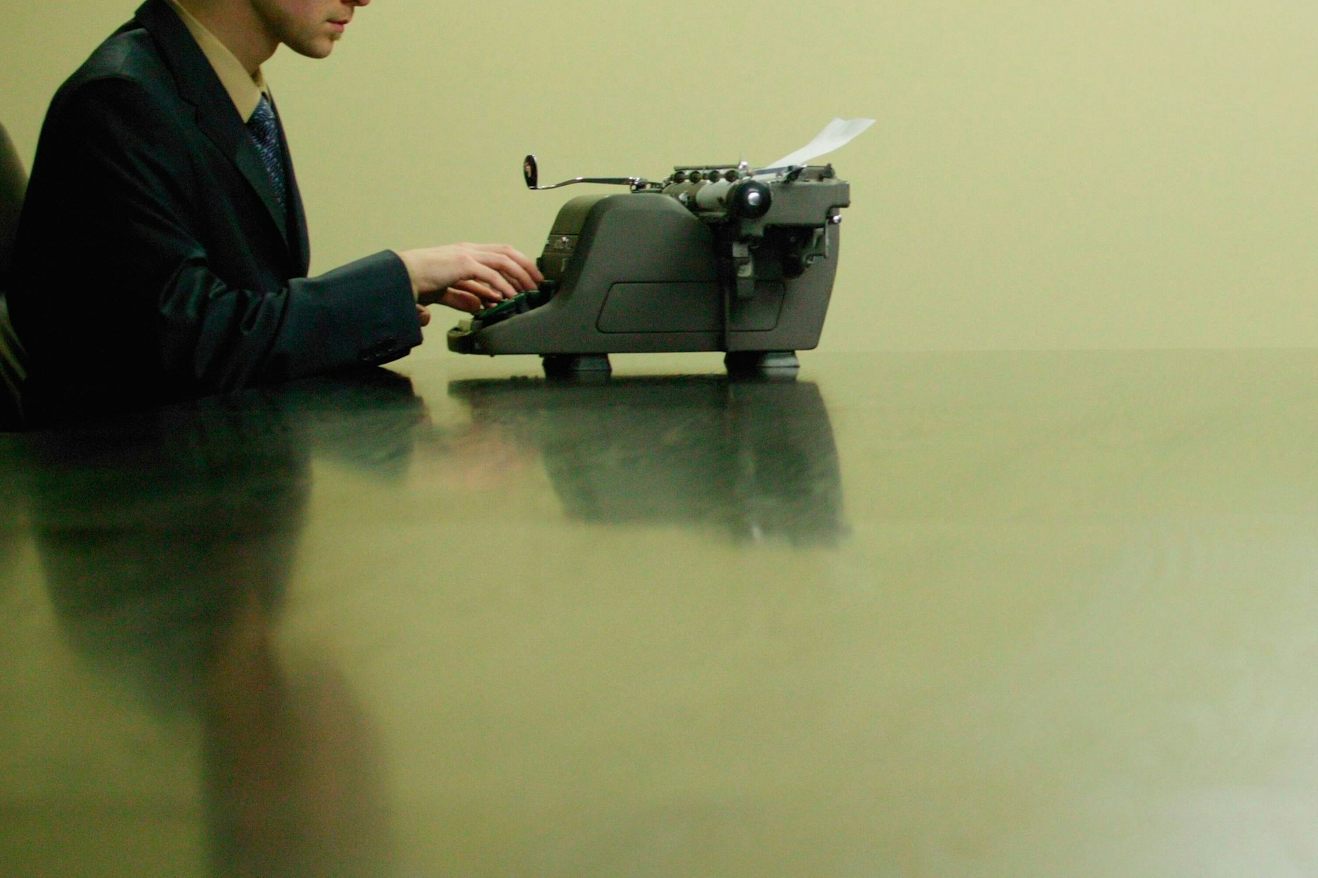 Tippen, nicht twittern. Wer glaubt, etwas zu sagen zu haben, schreibt einen offenen Brief.