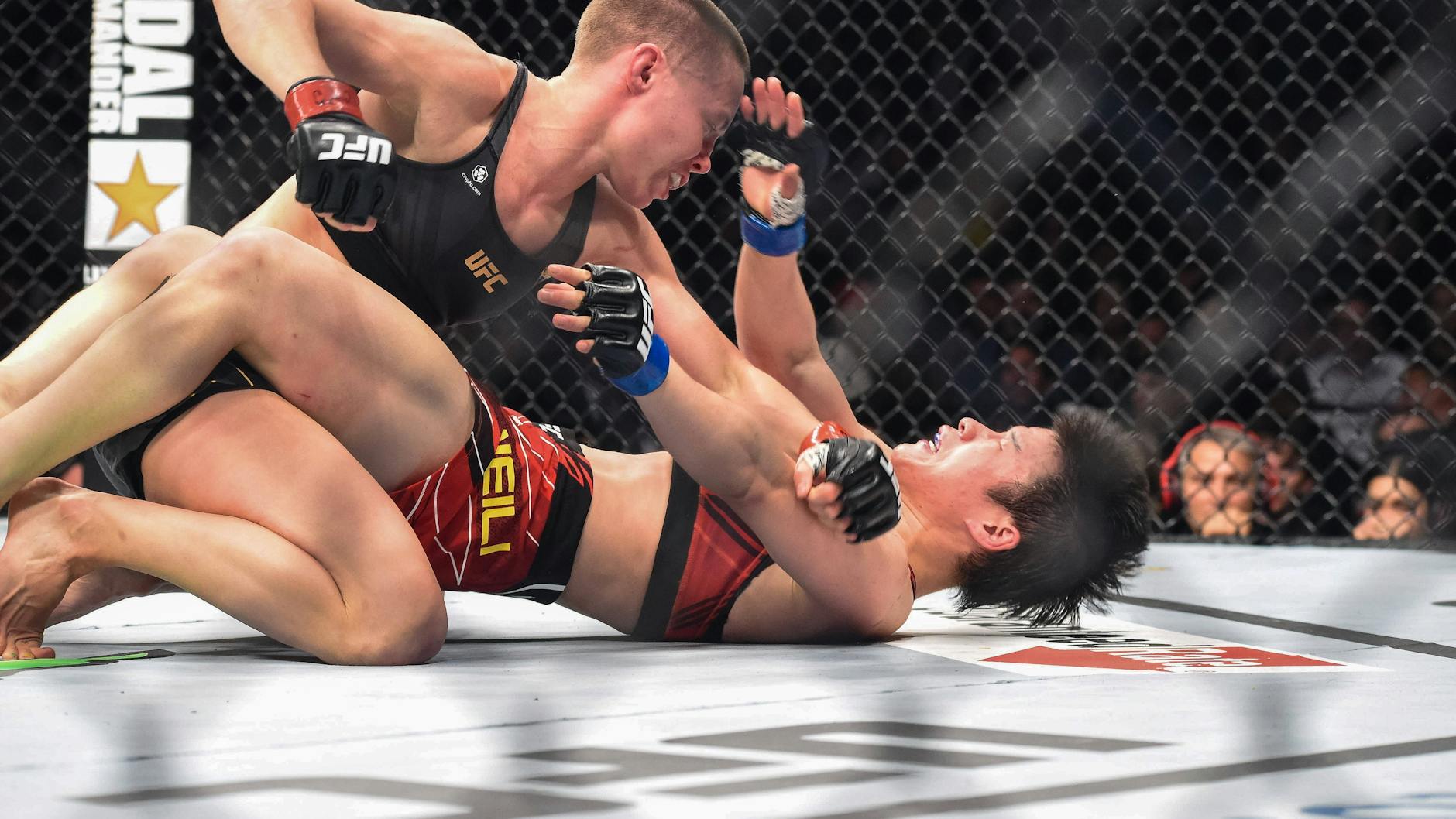 In ihrer Titelverteidigung besiegte Rose Namajunas die Erstrangierte Zhang Weili bereits zum zweiten Mal