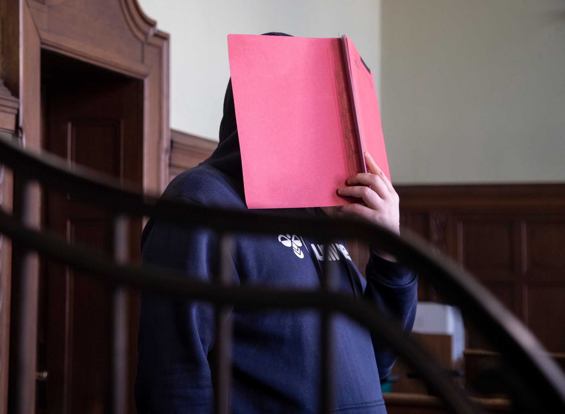 In Berlin vor Gericht: Der Hassbrenner, der nicht aufhören kann zu zündeln