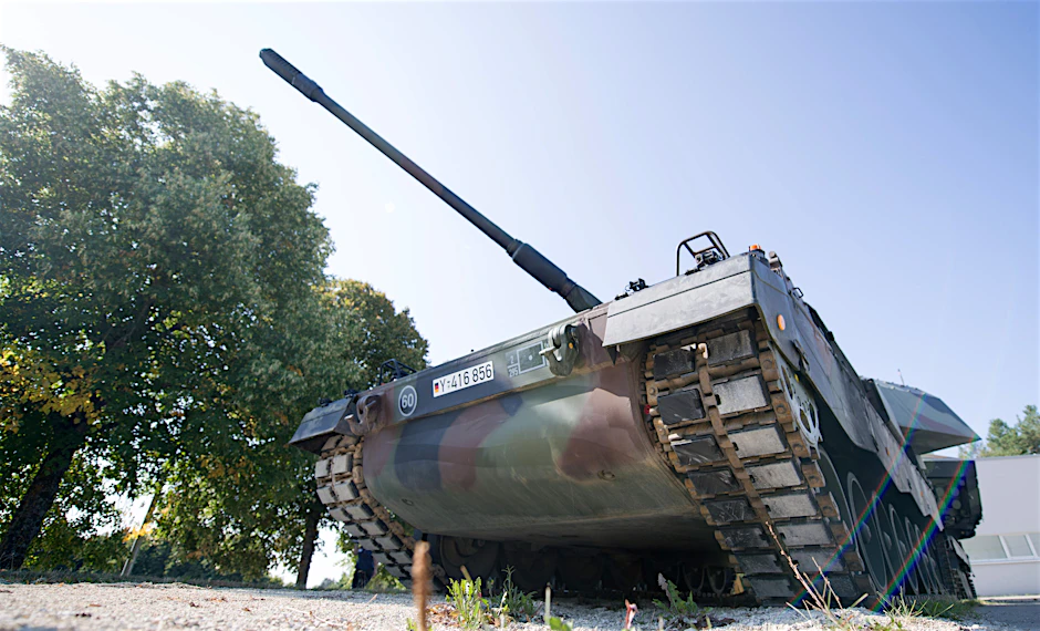 Eine Panzerhaubitze 2000.