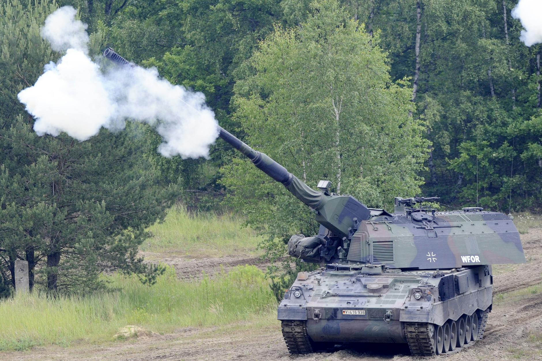 Auch Panzerhaubitzen liefert Deutschland in die Ukraine.