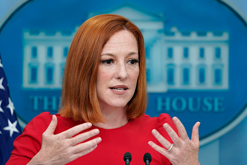 Jen Psaki, Sprecherin des Weißen Hauses, streitet ab, der Ukraine bei der Versenkung des russischen Schiffs „Moskwa“ geholfen zu haben.