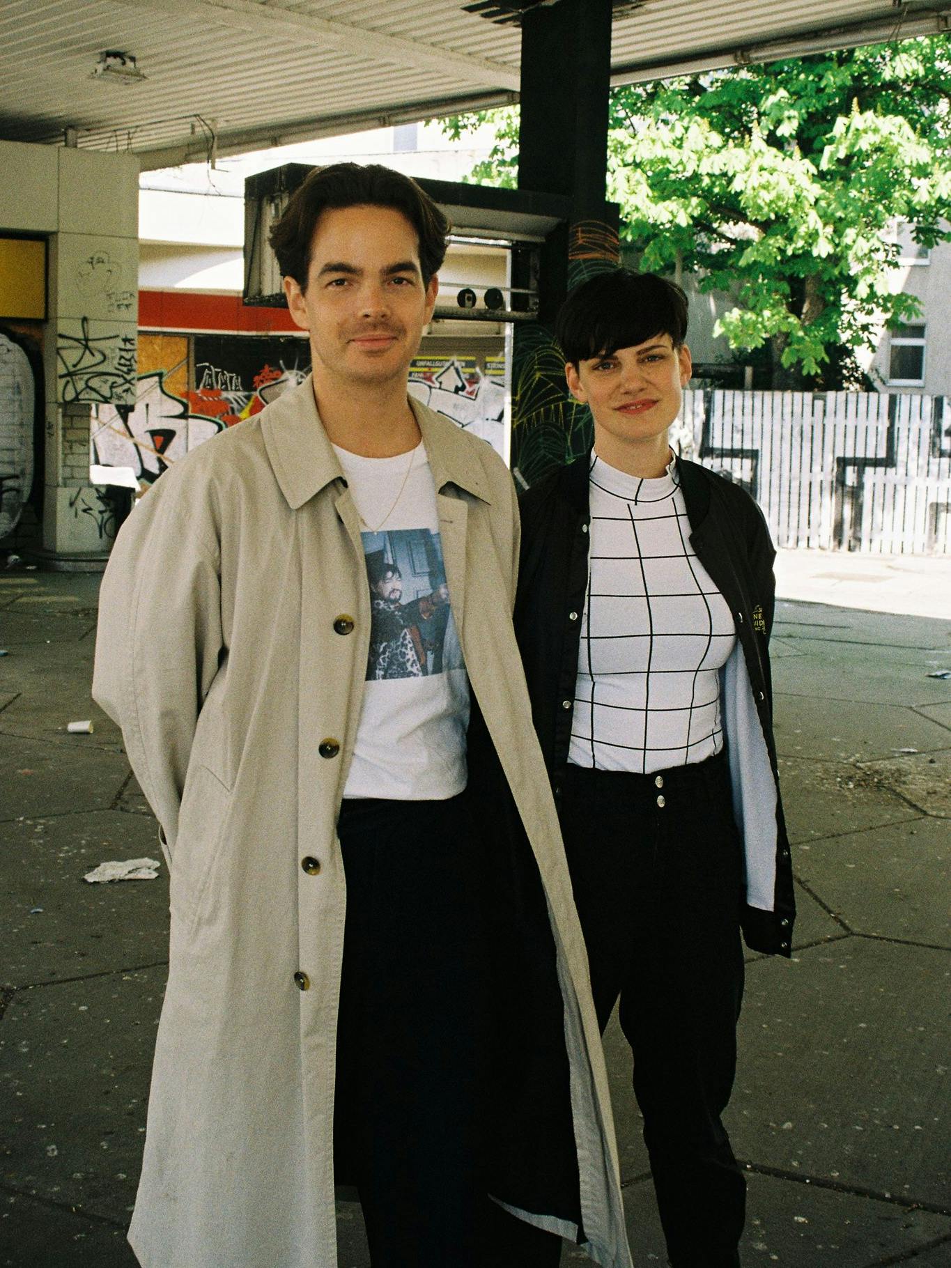 Die Veranstalter Simon Spannig und Diana Alagic auf dem „Kultur.Tanken"-Festivalgelände.