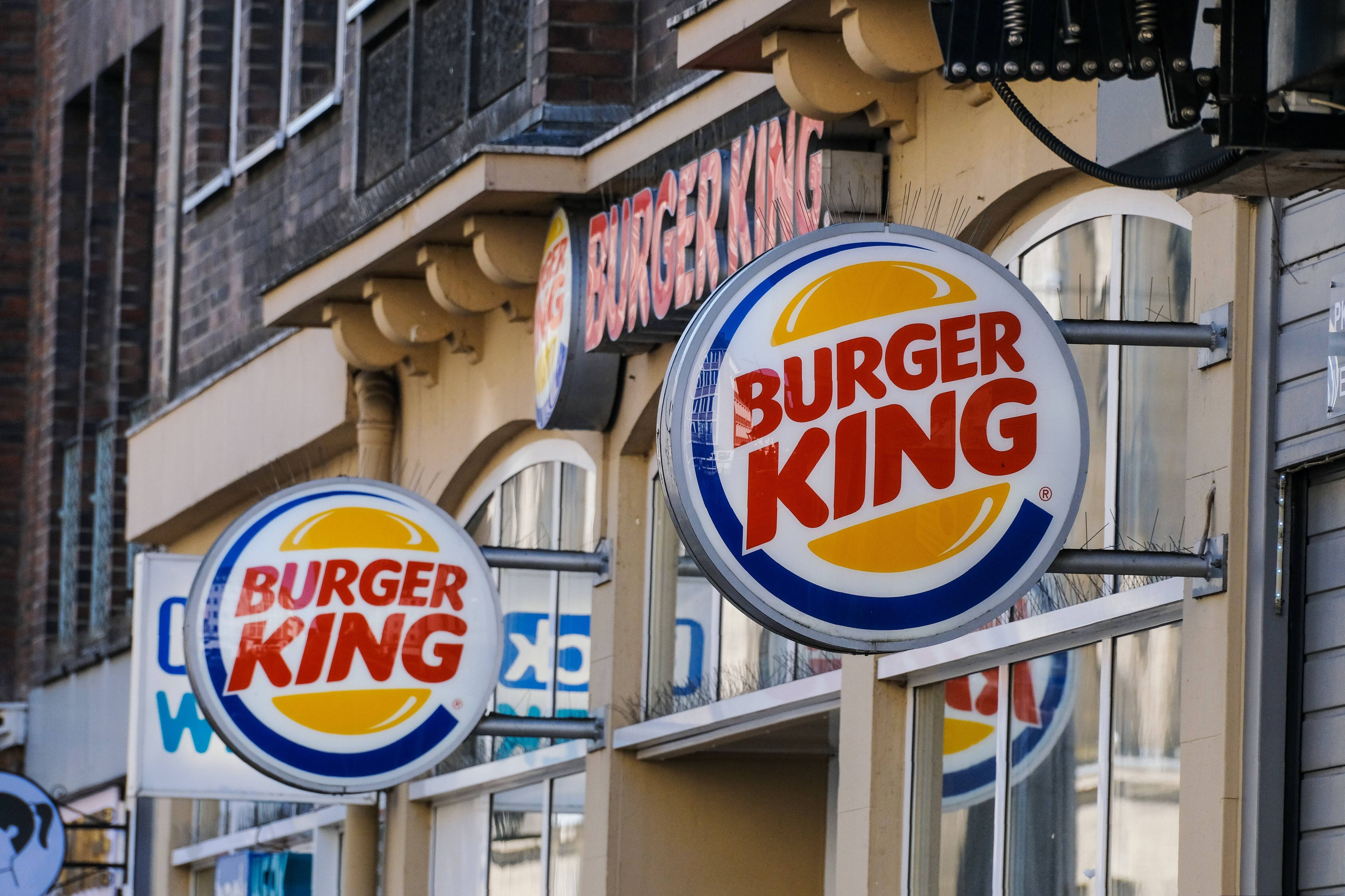 Berliner Burger King-Filiale Verschenkt DIESE Irren Schwangerschafts ...