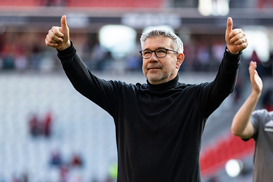 Urs Fischer bedankt sich bei den Union-Fans für den leidenschaftlichen Support.