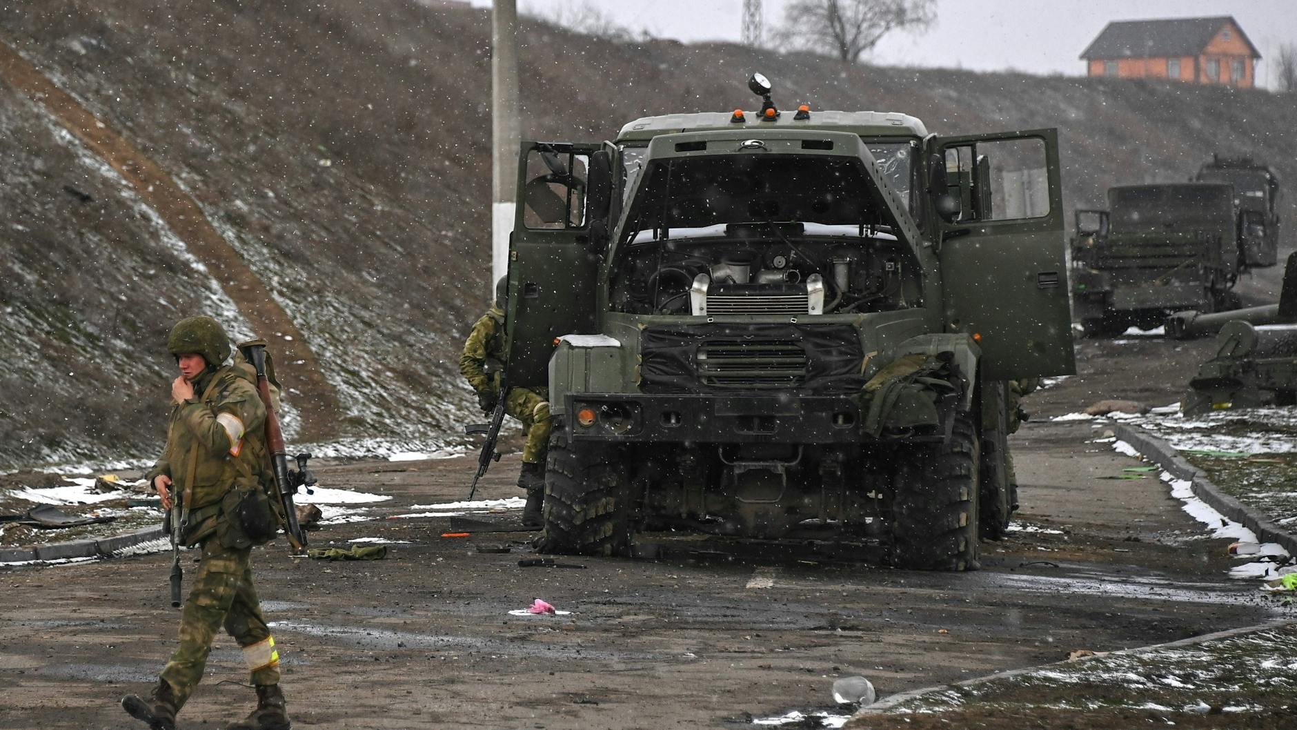 Zerstörtes Kriegsgerät in der Region Cherson