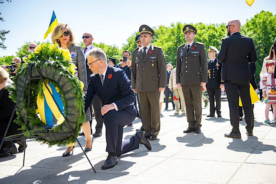 Andrij Melnyk, Botschafter der Ukraine, bei der Kranzniederlegung
