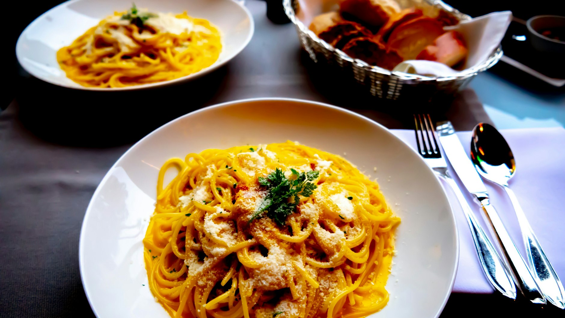 Frische Spaghetti Carbonara sind ein Hochgenuss.