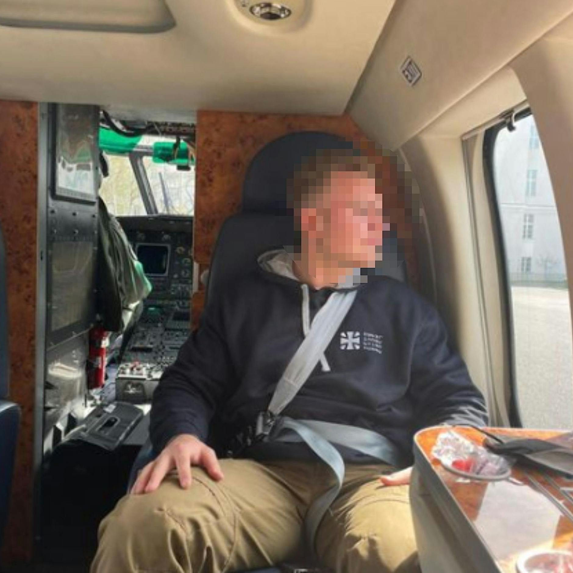 Sohn von Verteidigungsministerin fliegt regelmäßig mit Regierungs-Maschinen