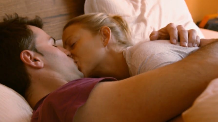 Bei „Bauer sucht Frau International“ verbringen Steffi und Justin die erste gemeinsame Nacht.