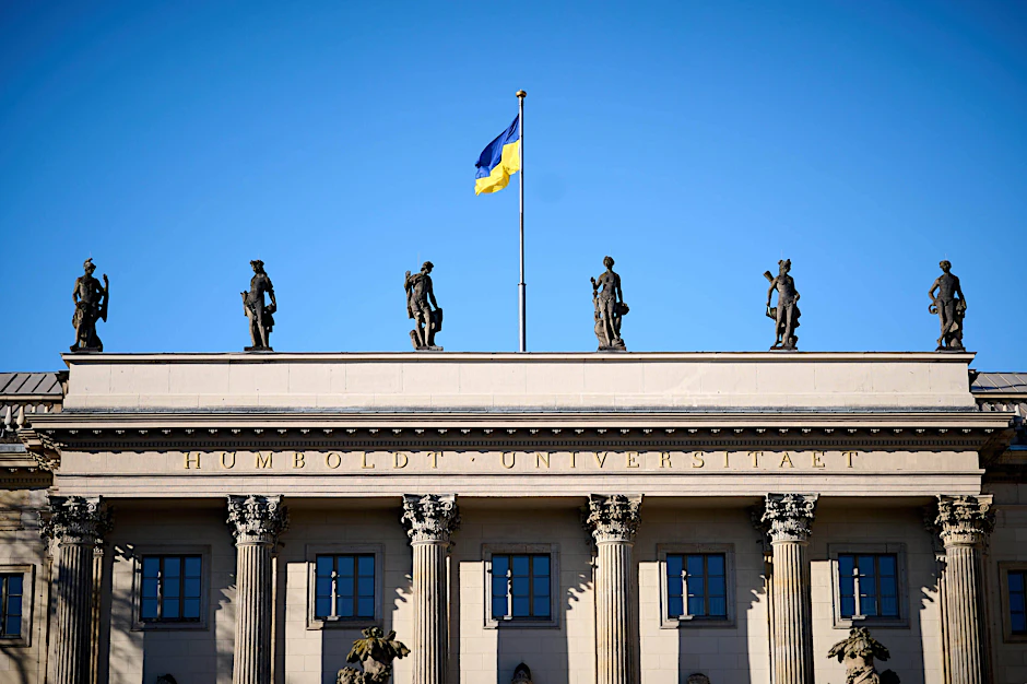 Die Humboldt-Universität zeigt Flagge.