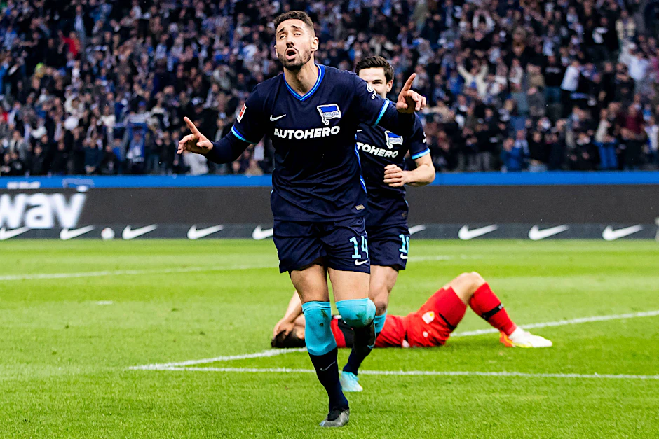 Noch vor gut zwei Wochen hatten Ishak Belfodil und Hertha BSC gejubelt, während die Spieler des VfB Stuttgart enttäuscht auf dem Rasen lagen. Der Druck hat sich aber mittlerweile wieder verschoben.