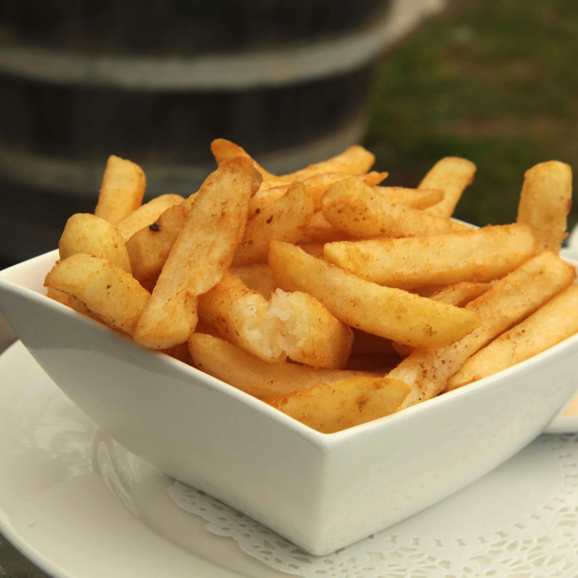 Pommes wieder knusprig machen: Mit diesem Trick müssen Sie labbrig-weiche Fritten nie wieder wegwerfen!