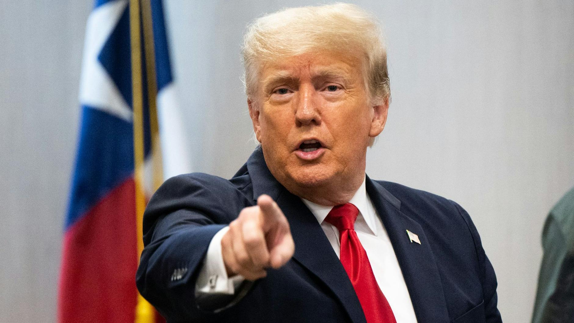 Der Ex-Präsident der USA, Donald Trump, könnte bald wieder auf Twitter auftauchen.