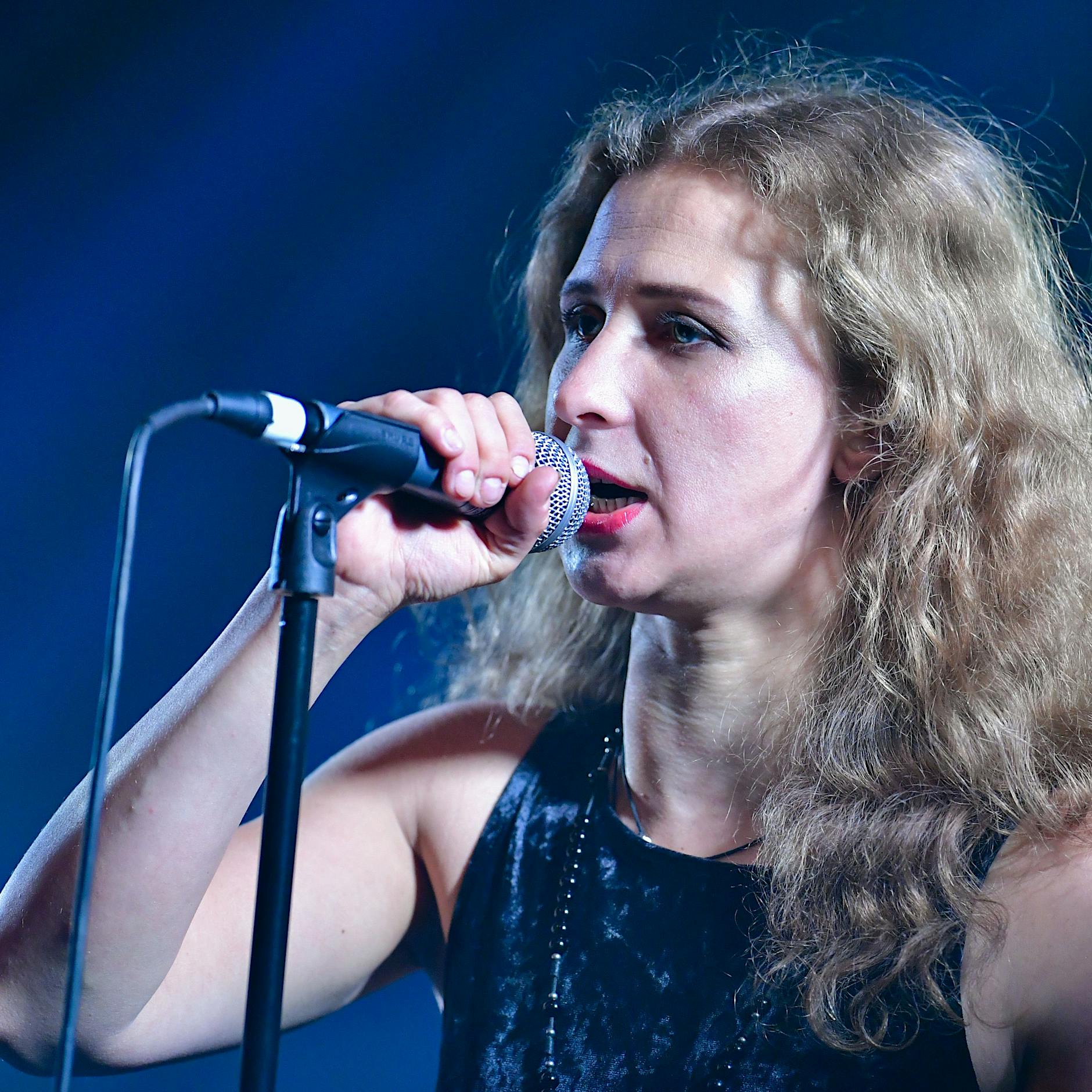 Pussy-Riot-Aktivistin flieht verkleidet aus Russland