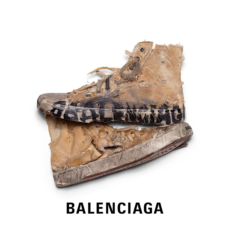 Für die Balenciaga-Kampagne setzte der Fotograf Leopold Duchemin den „Paris“-Sneaker von Balenciaga noch zerschlissener in Szene, als er eh schon ist.