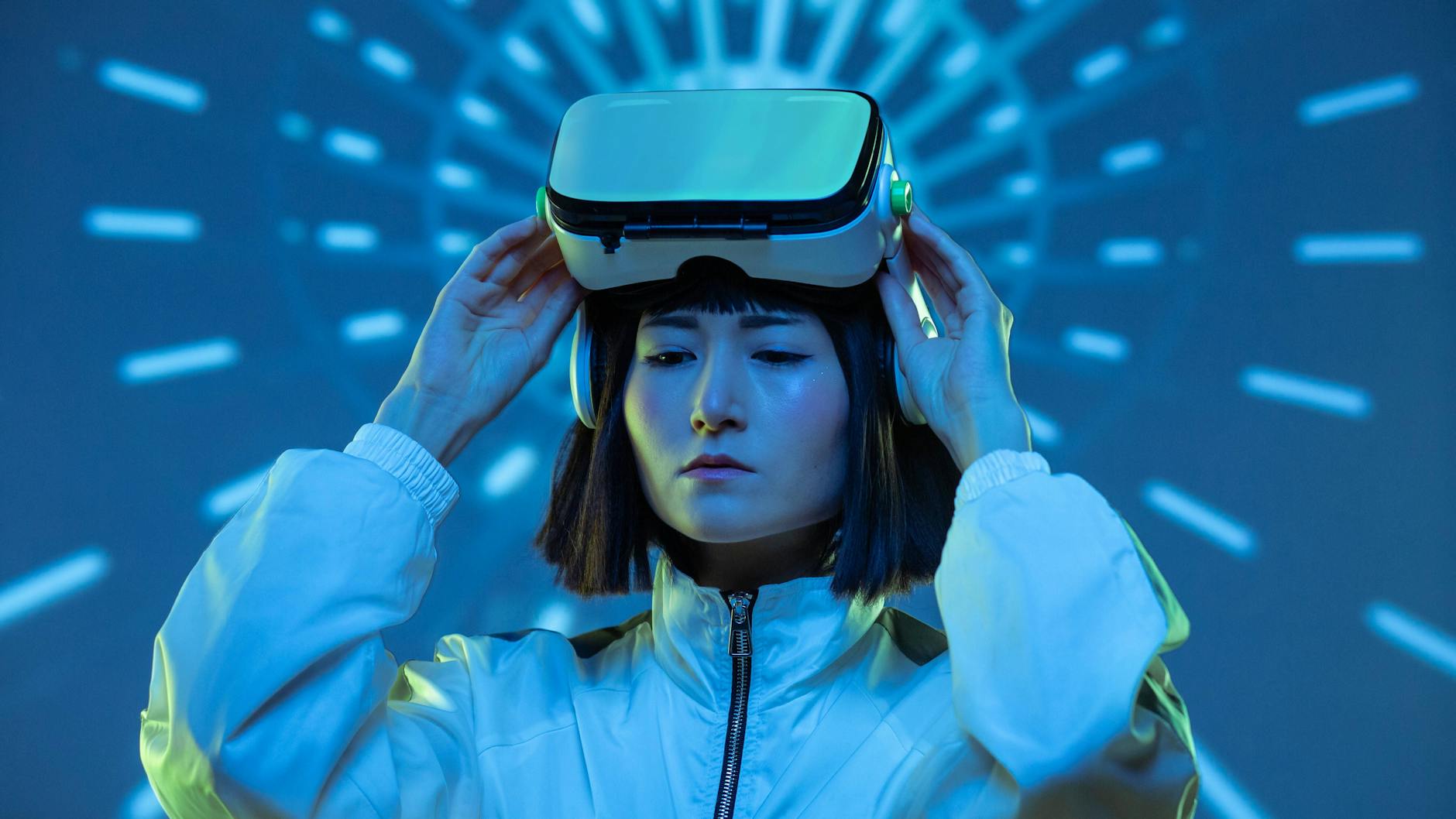 Kann die Vision einer friedlichen Techgesellschaft parallel zur realen Welt existieren?