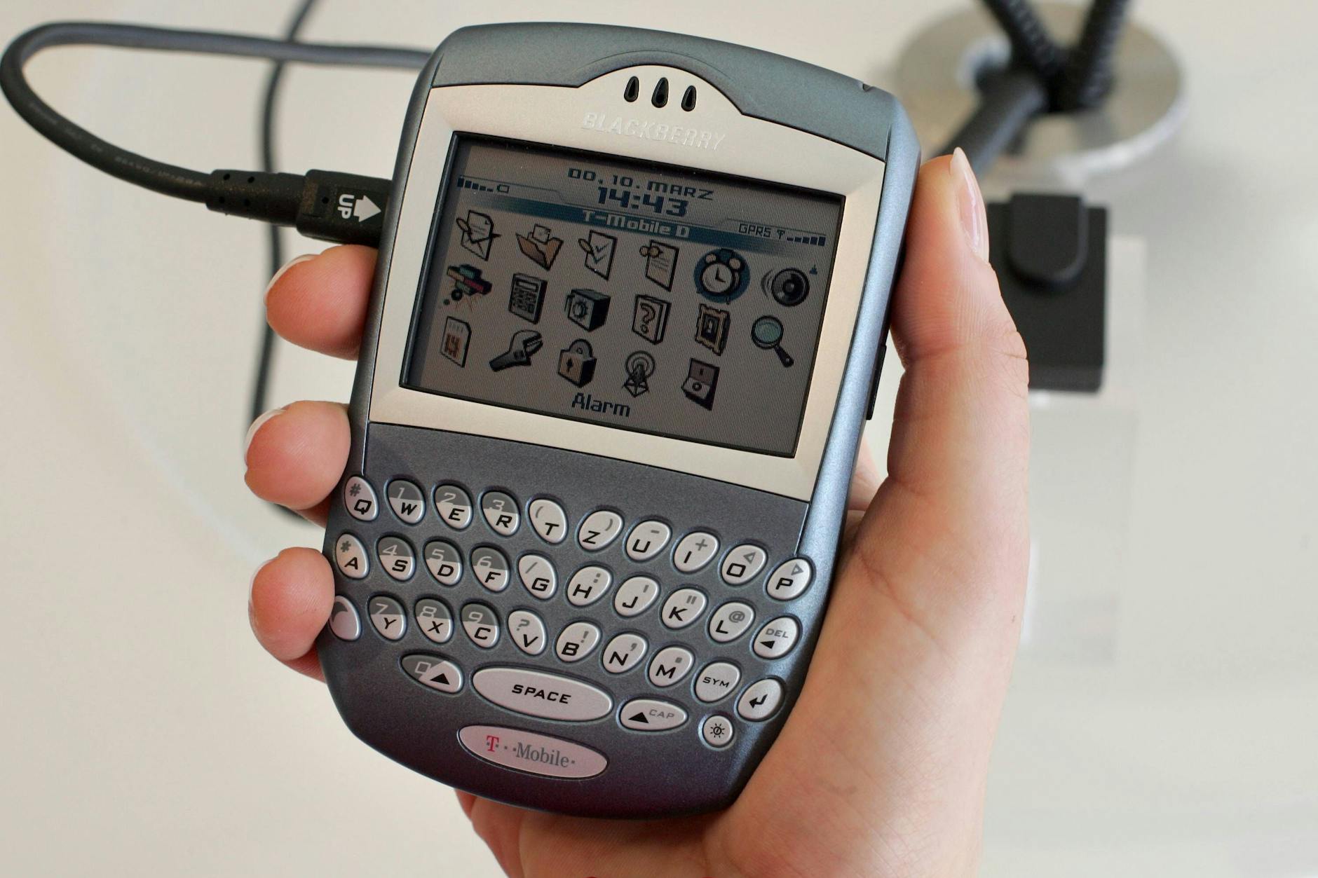 Ein Blackberry – schon eine der späteren, moderneren Generationen, wohlgemerkt.