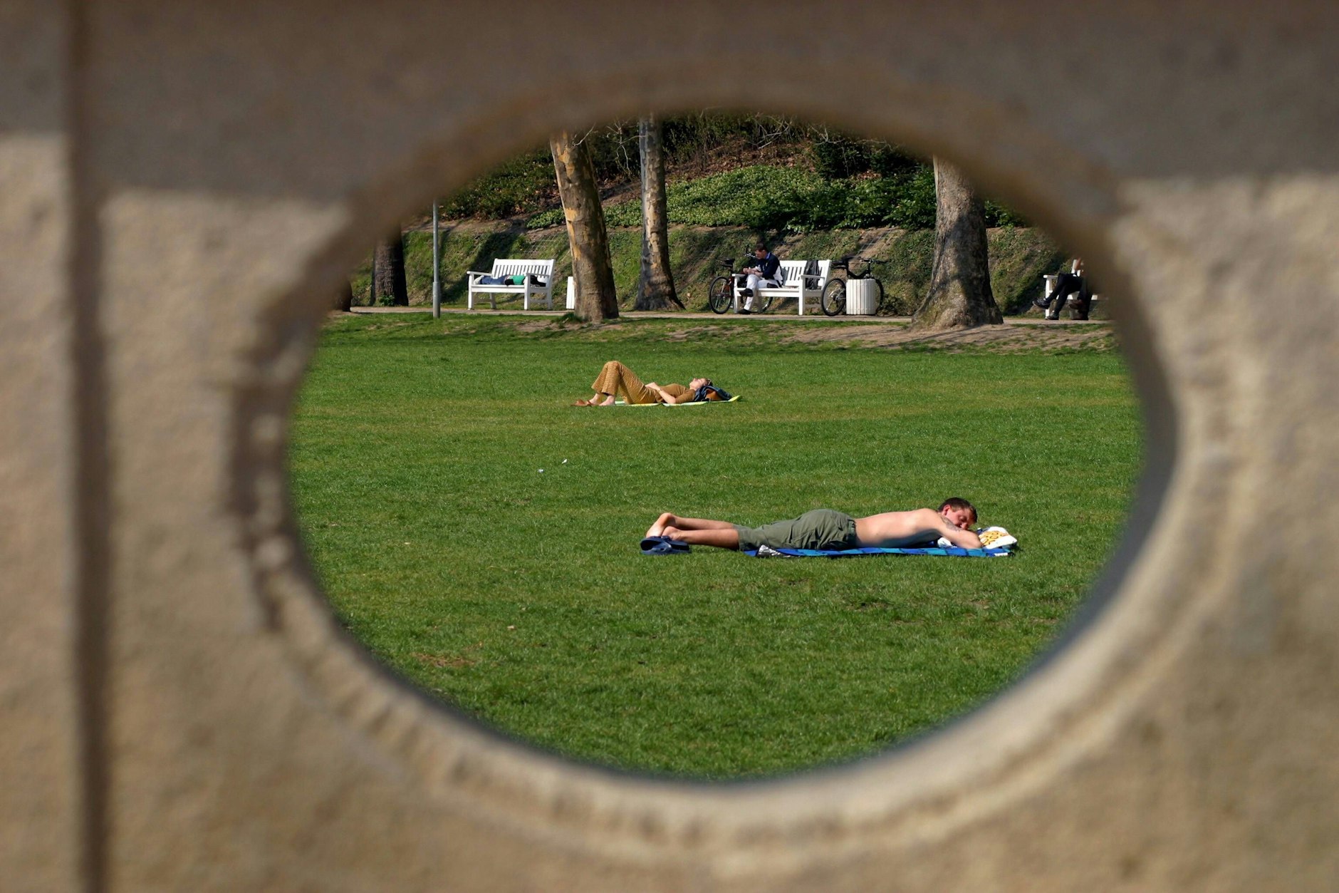 Tatort Volkspark Wilmersdorf: Die Täter spähten ihre Opfer aus und schlugen dann gezielt zu.