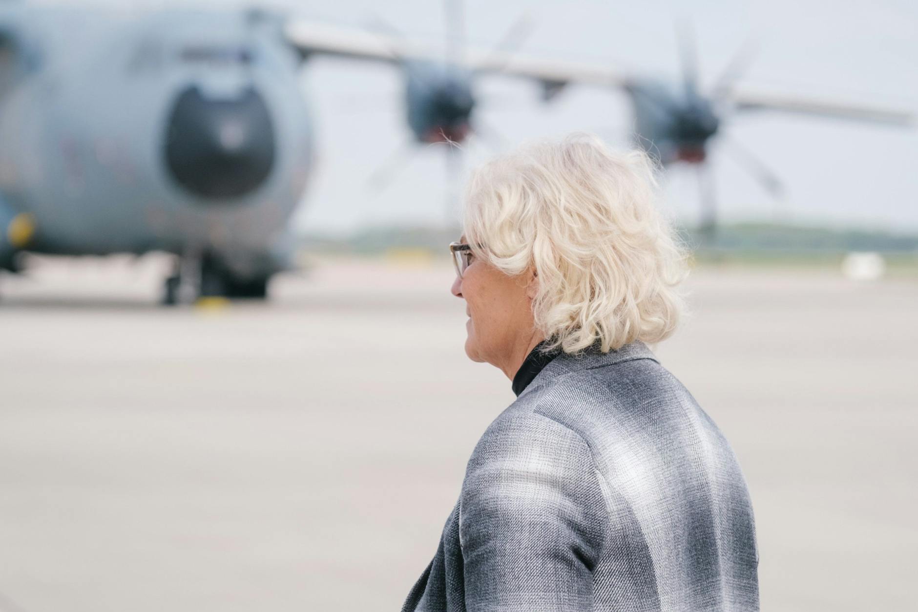 Steht nach dem Flug ihres Sohnes im Regierungshubschrauber in der Kritik: Verteidigungsministerin Christine Lambrecht (SPD).
