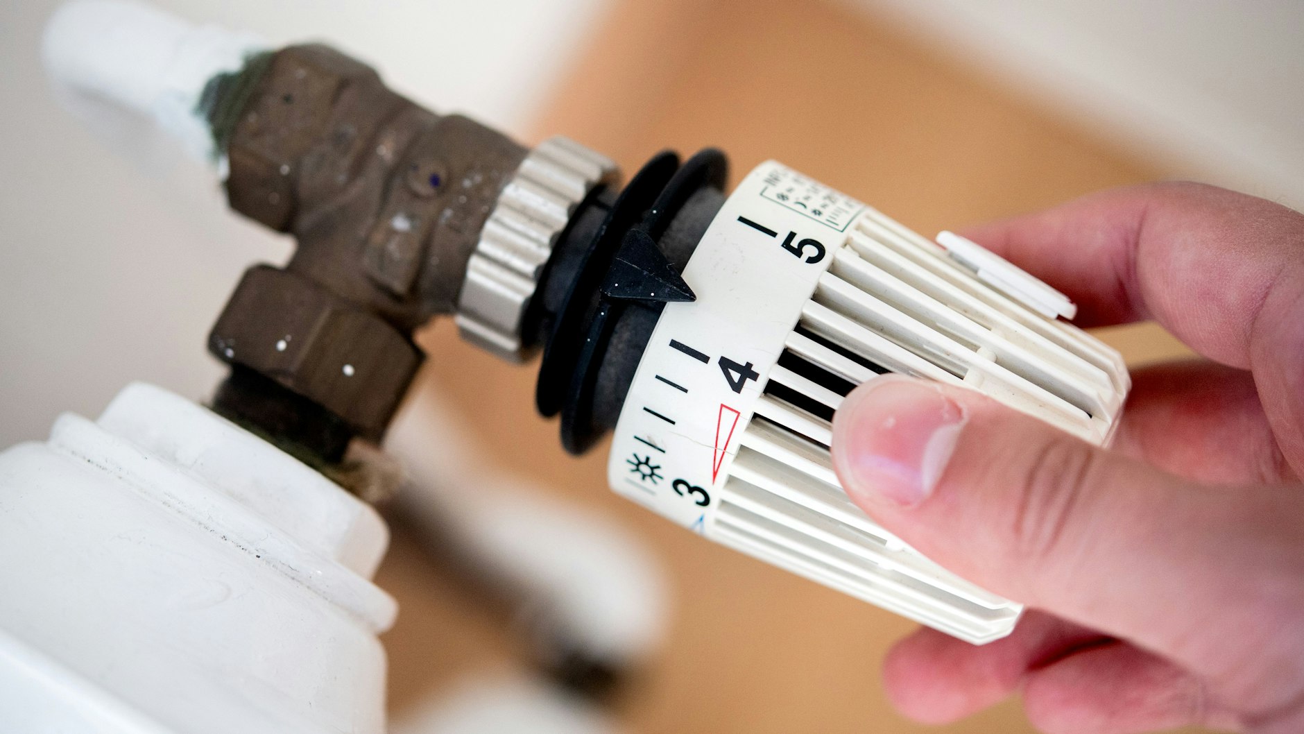 Es lohnt sich die Temperatur für jeden Raum individuell einzustellen. 