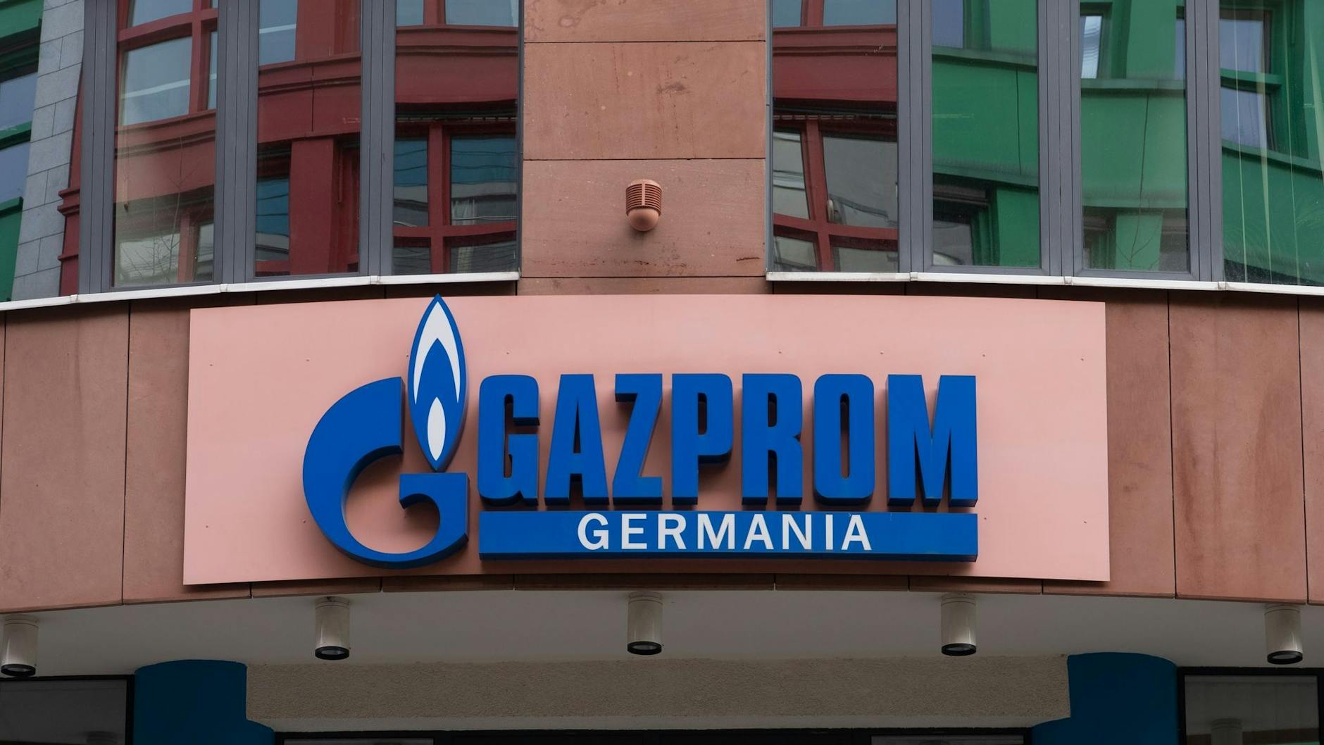 Die Zentrale der Firma Gazprom Germania in Berlin: Die deutschen Tochterfirmen werden derzeit treuhänderisch verwaltet.