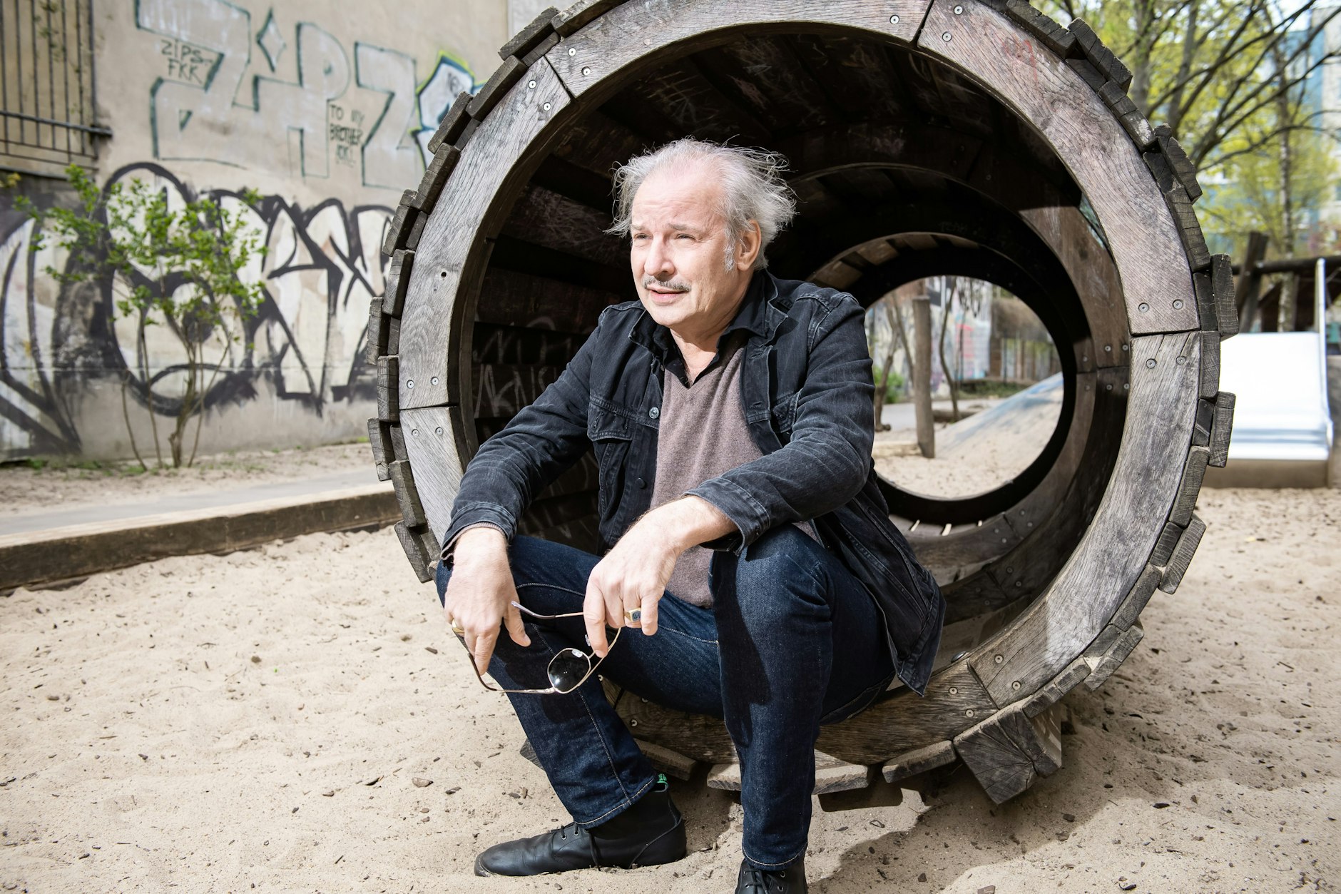 Leander Haußmann, irgendwo im LSD-Viertel, Prenzlauer Berg.