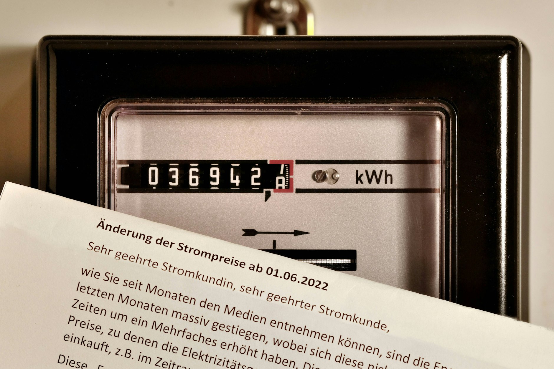 Die Strompreise steigen und steigen. 