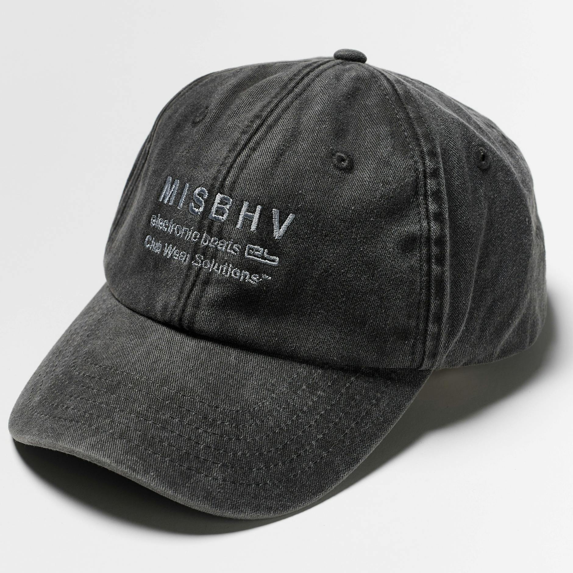 Die Basecap der Capsule Collection ist für 65 Euro zu haben.