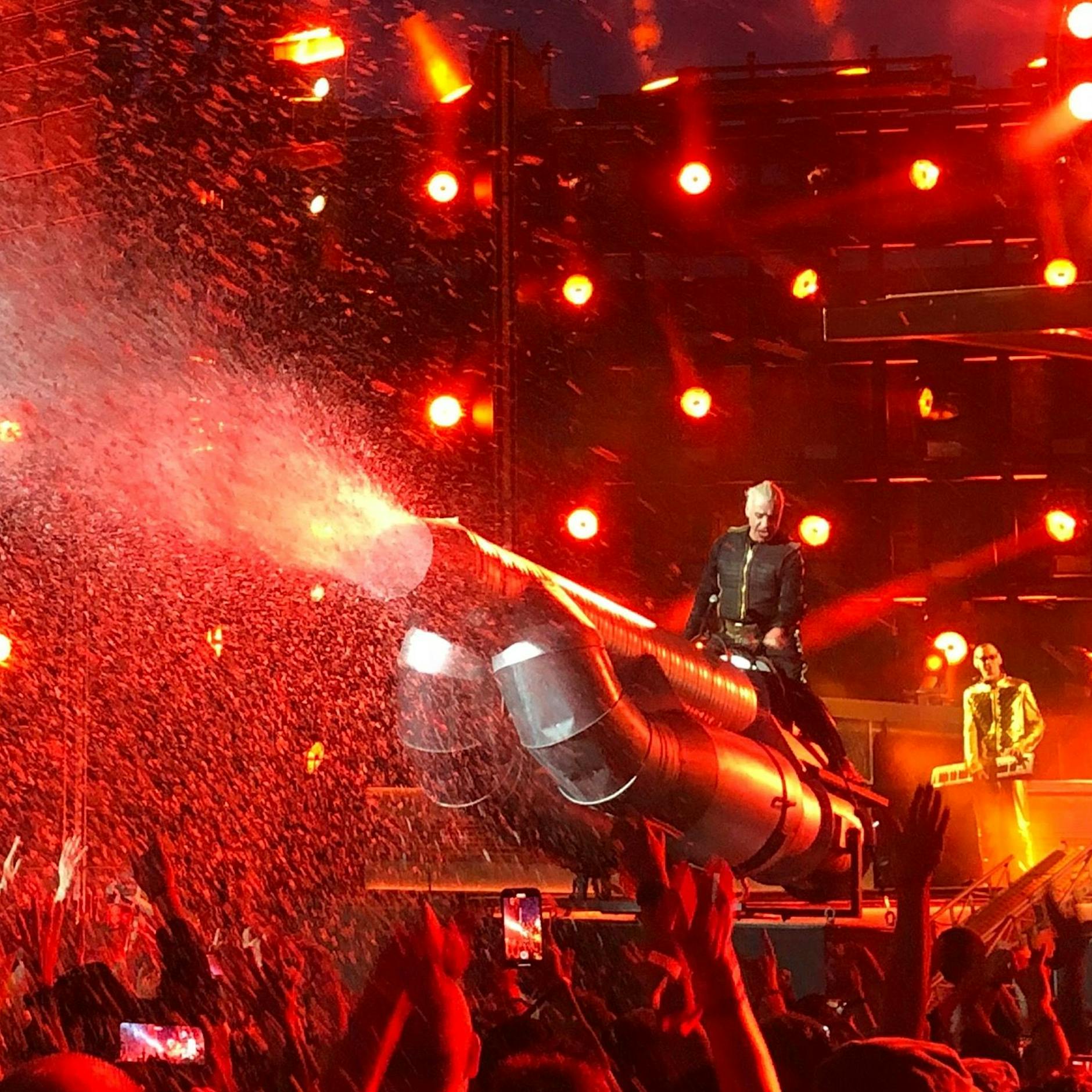 Mega-Überraschung für Fans von „Rammstein“: Band kündigt Video zum Song „Dicke Titten“ an – hier können Sie es sehen!