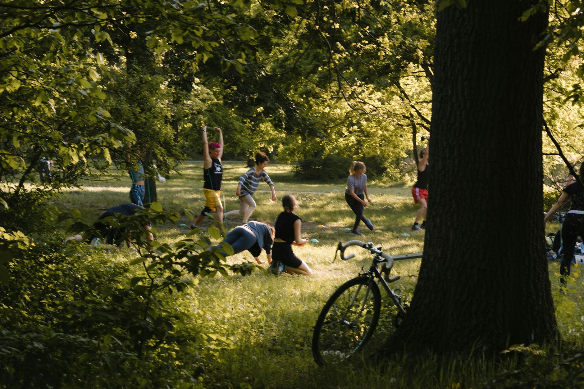 Fit im Park: Die Hasenheide ist ein öffentliches Fitnessstudio.