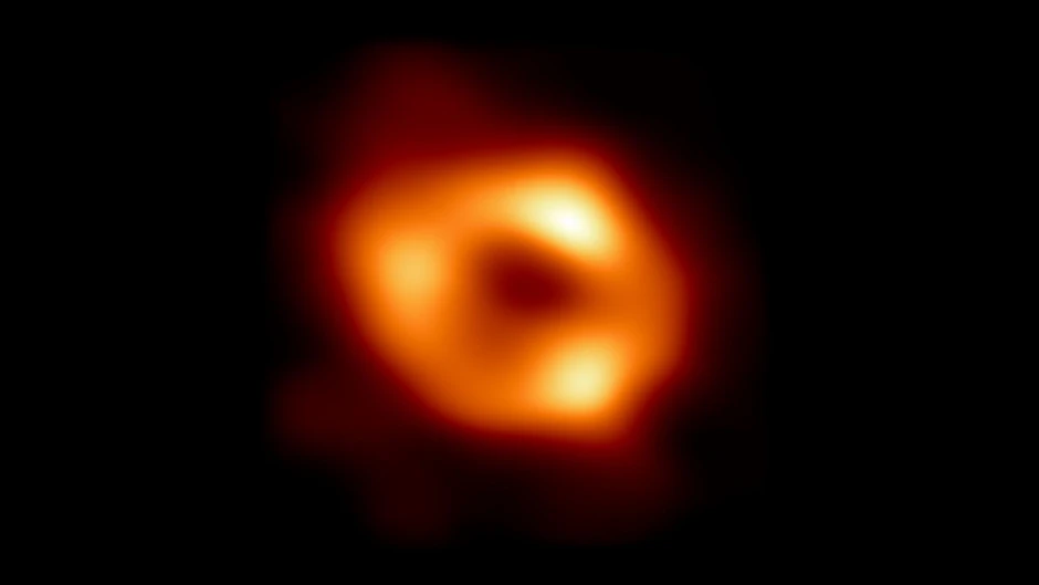 Das erste Bild von Sagittarius A*, dem Schwarzen Loch im Zentrum unser Galaxie, rund 27.000 Lichtjahre von der Erde entfernt