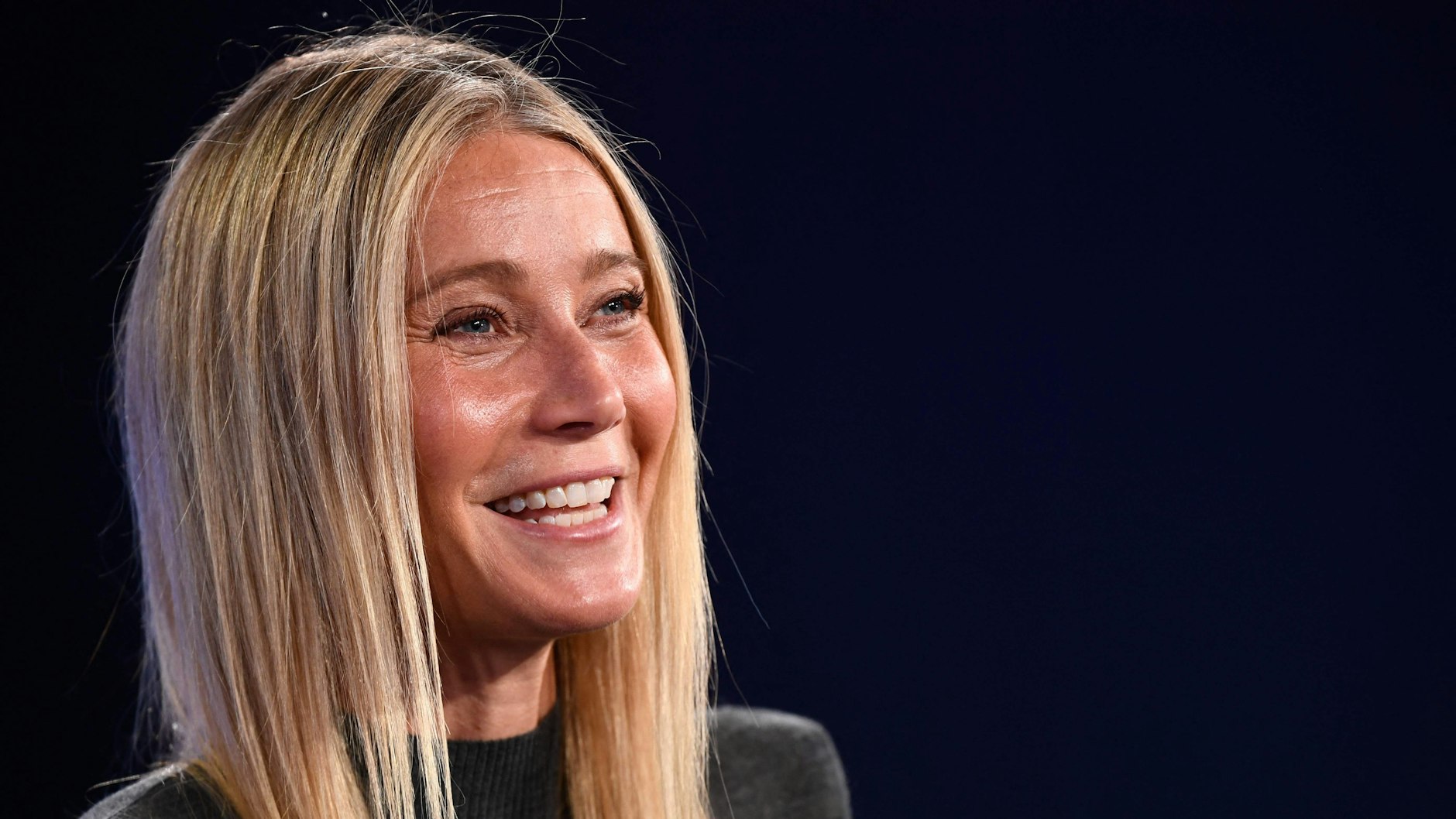 Wer würde sich da nicht freuen über den Extra-Dollar. Gwyneth Paltrow verkauft jetzt mit Bernsteinen besetzte Windeln.