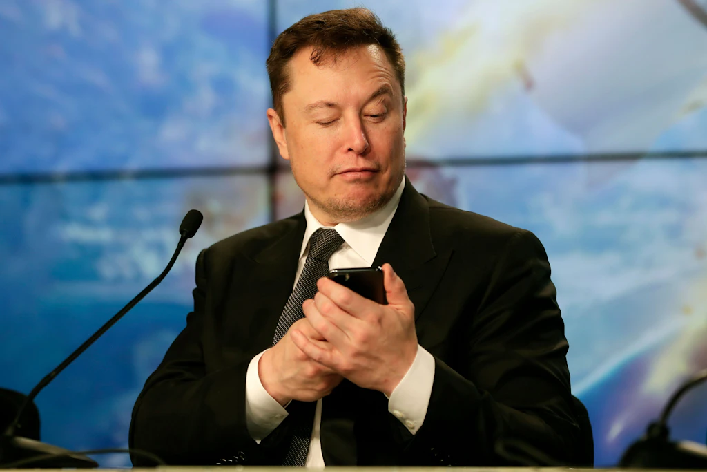 Ist Elon Musk ein cleverer Visionär oder eine Gefahr für die Demokratie?