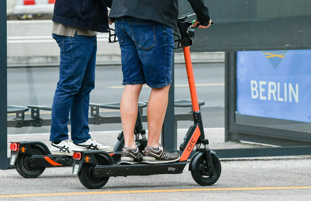 Betrunken oder high auf E-Scooter erwischt: Diese Konsequenzen drohen