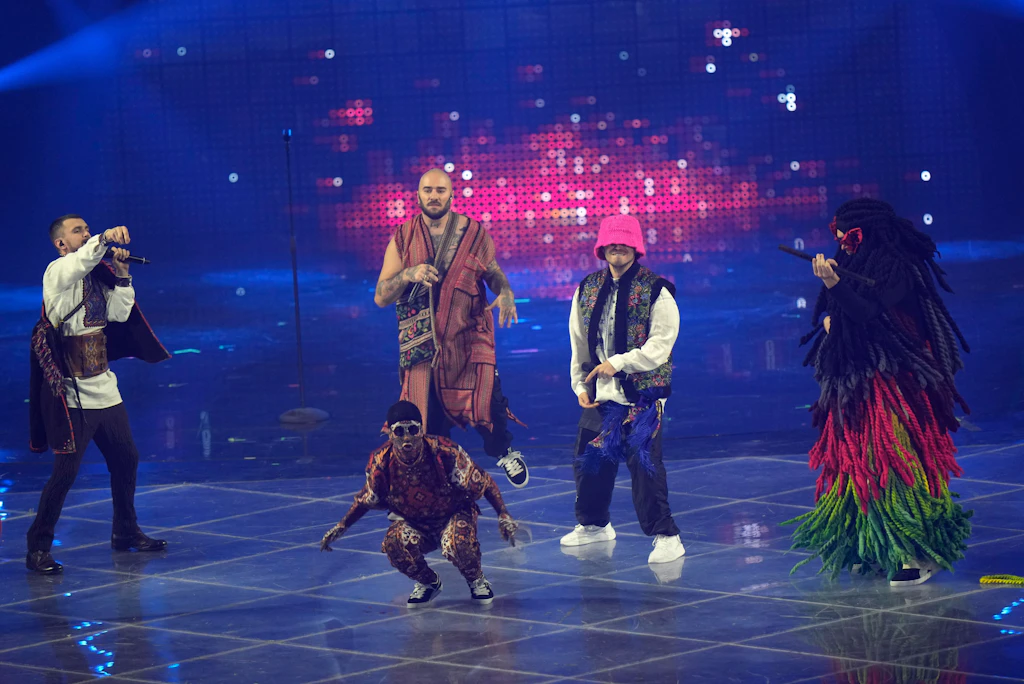 ESC-Newsblog: Sechs Punkte für Deutschland – letzter Platz! Ukraine gewinnt den Eurovision Song Contest in einem Hochspannungs-Voting dank der Publikumsstimmen