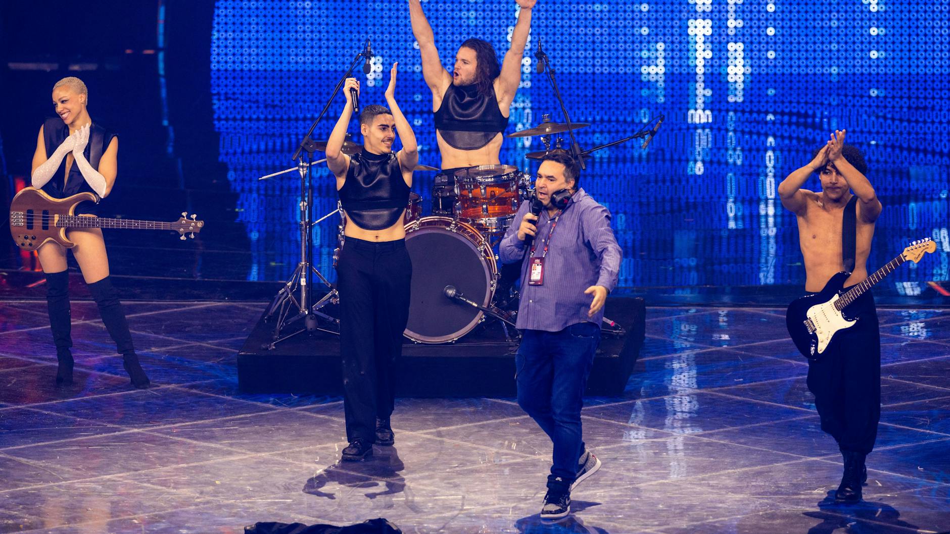 Statt der Band Måneskin standen bei der ESC-Generalprobe nur Tänzer auf der Bühne. Das Publikum fand das gar nicht gut.