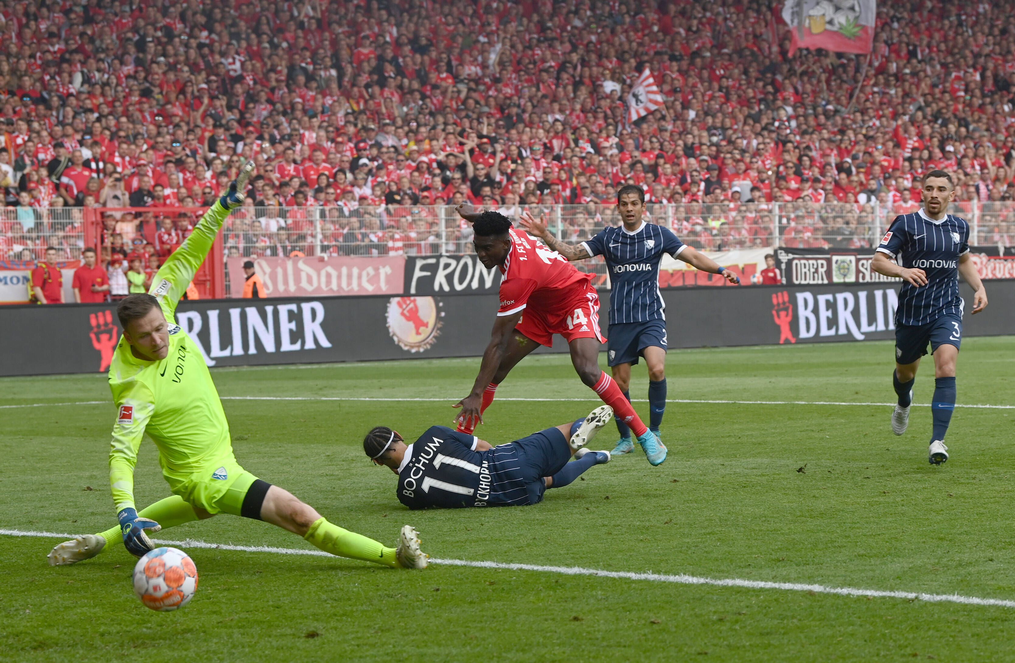 Das Wunder Von Der Wuhlheide! Der 1. FC Union Schlägt Den VfL Bochum ...