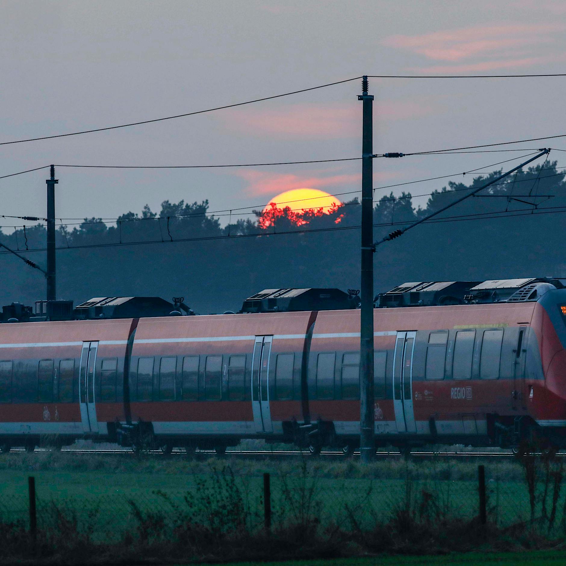 9-Euro-Ticket: Was Sie über den Verkaufsstart bei der Bahn wissen müssen