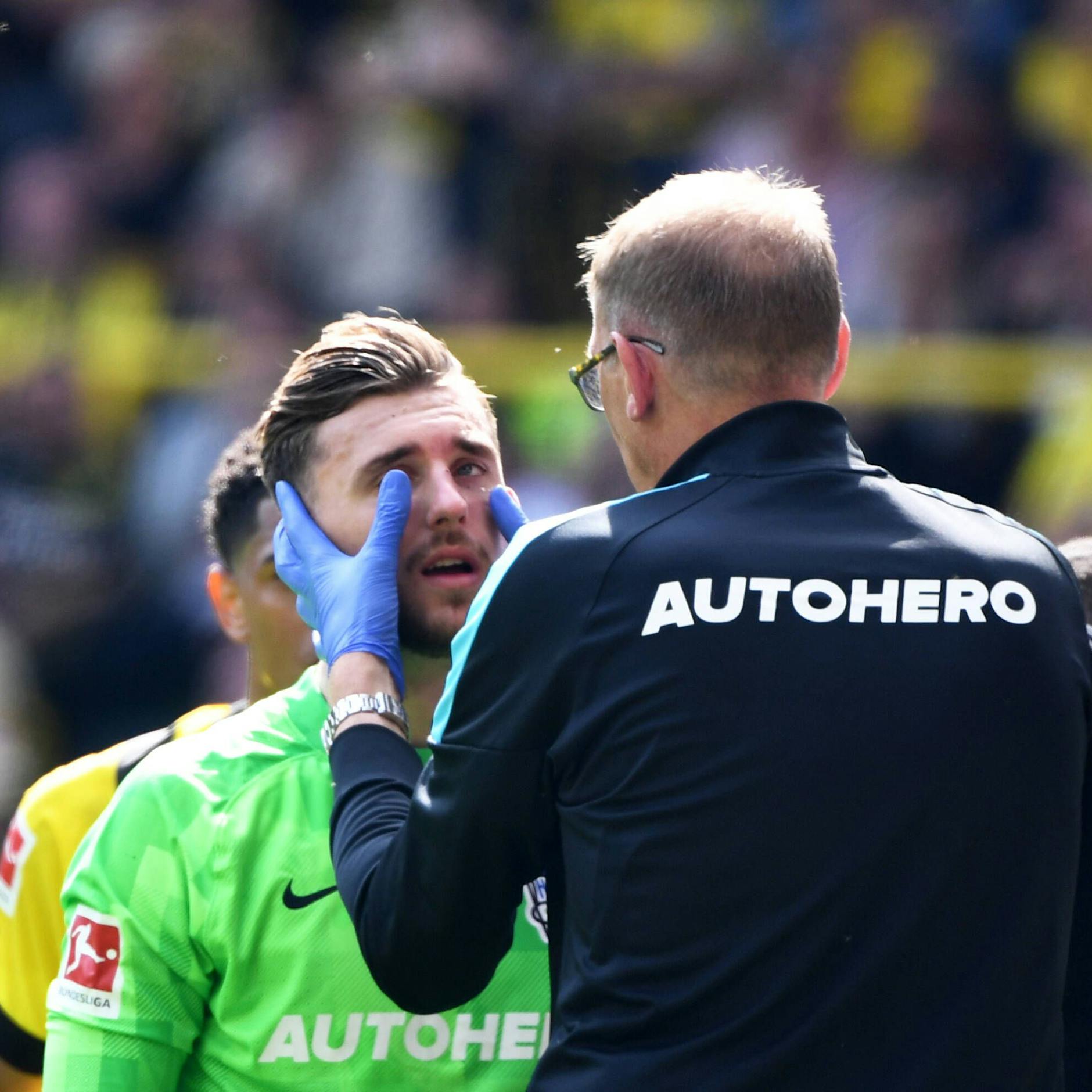 Hertha BSC zittert bis zum Anpfiff um Torwart Marcel Lotka, er muss wegen Gehirnerschütterung noch mal zum Medizincheck