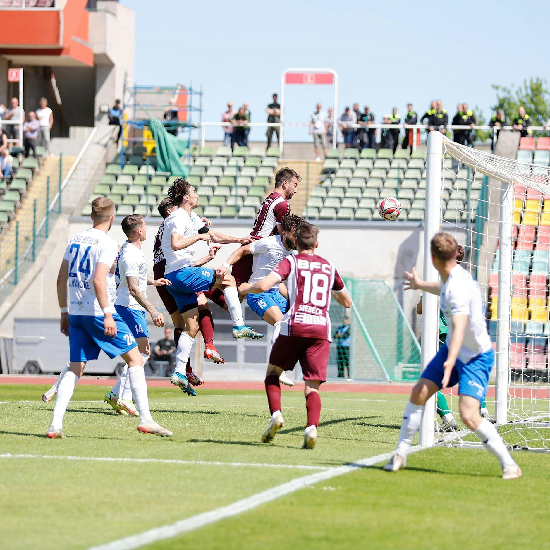 Endlich Meister: Der BFC Dynamo siegt mit 4:2 gegen die VSG Altglienicke und macht alles klar