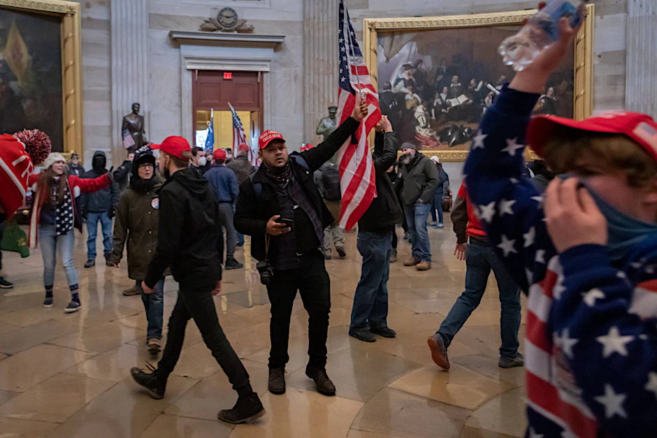 Dem Sturm auf das Capitol in Washington im Januar 2021 waren intensive Hassreden im Internet vorausgegangen.