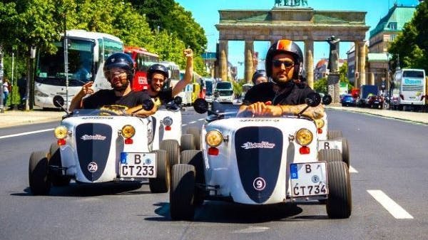 Hole Dir mit Deinen Freunden oder Kollegen Tickets oder Gutscheine für diese wohl coolste und verrückteste Tour in der Hauptstadt!