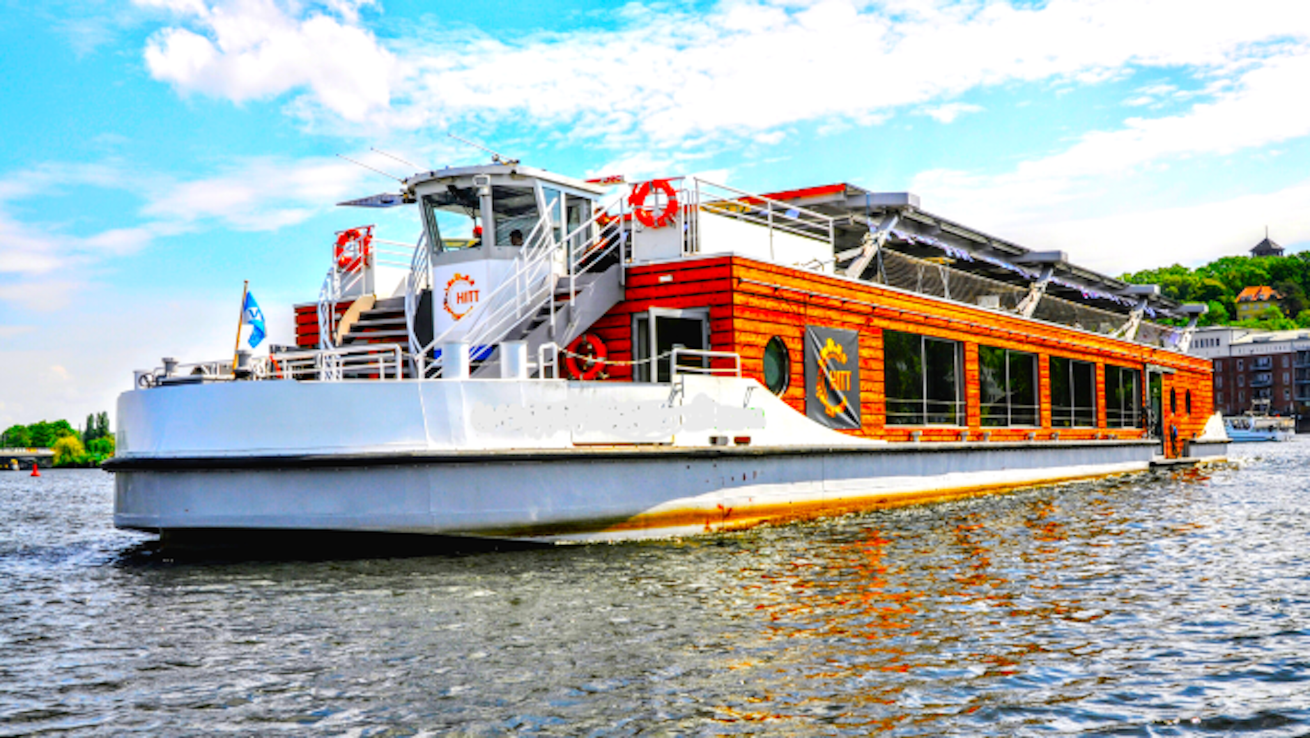 Viel Platz, sehr flexibel und umweltfreundlich dazu: unser Solarschiff "Orca"