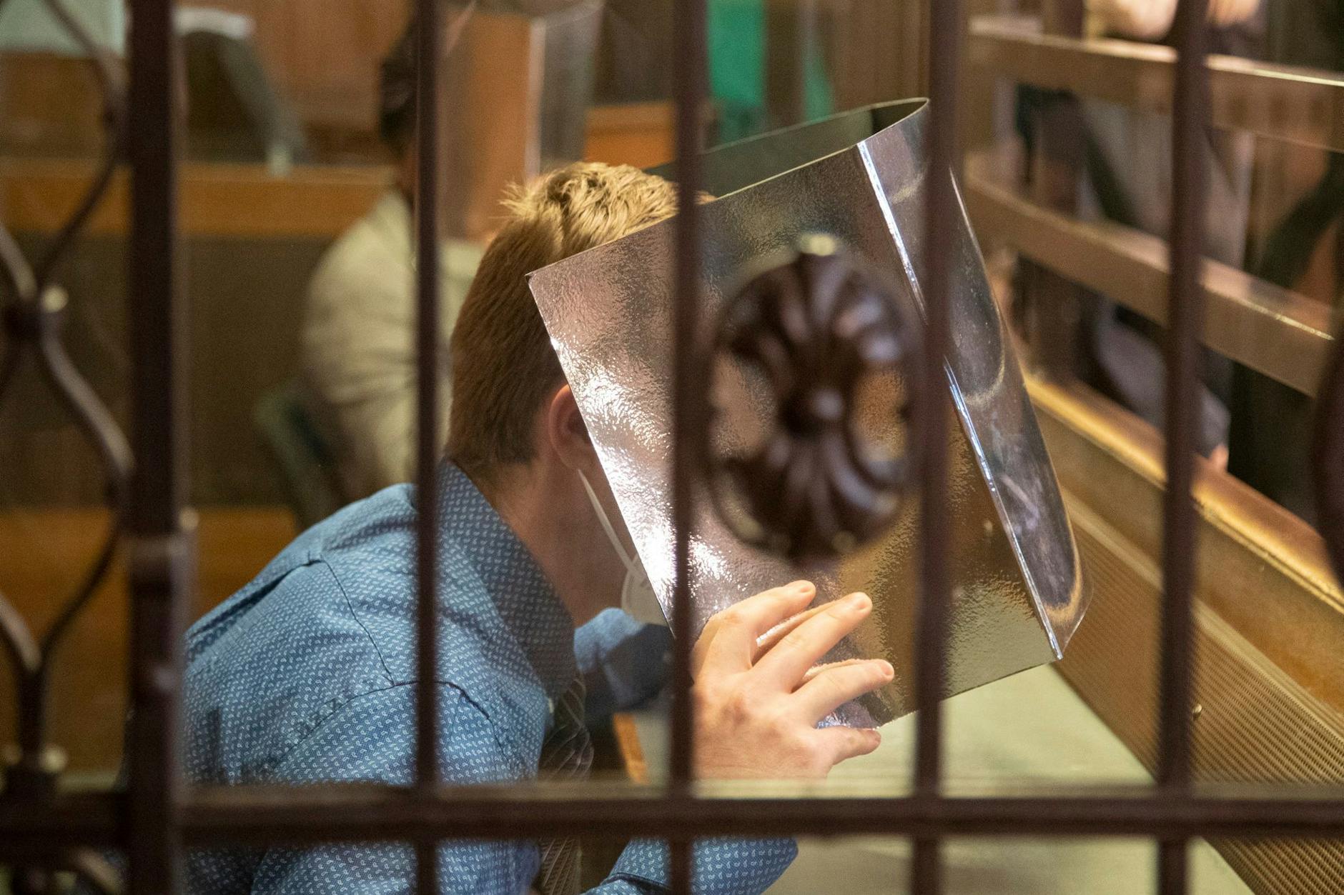 Das angeklagte Killer-Trio sitzt vor Gericht. Am Dienstag erhielten die Einbrecher in Berlin hohe Haftstrafen.