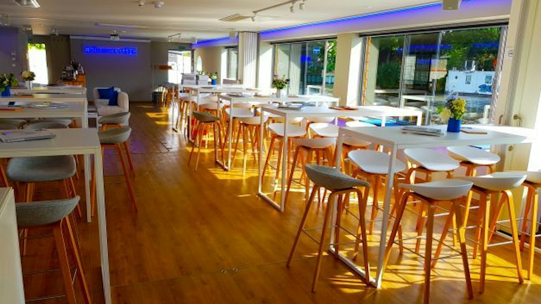 Eine weitere Variante für eine Bestuhlung ...